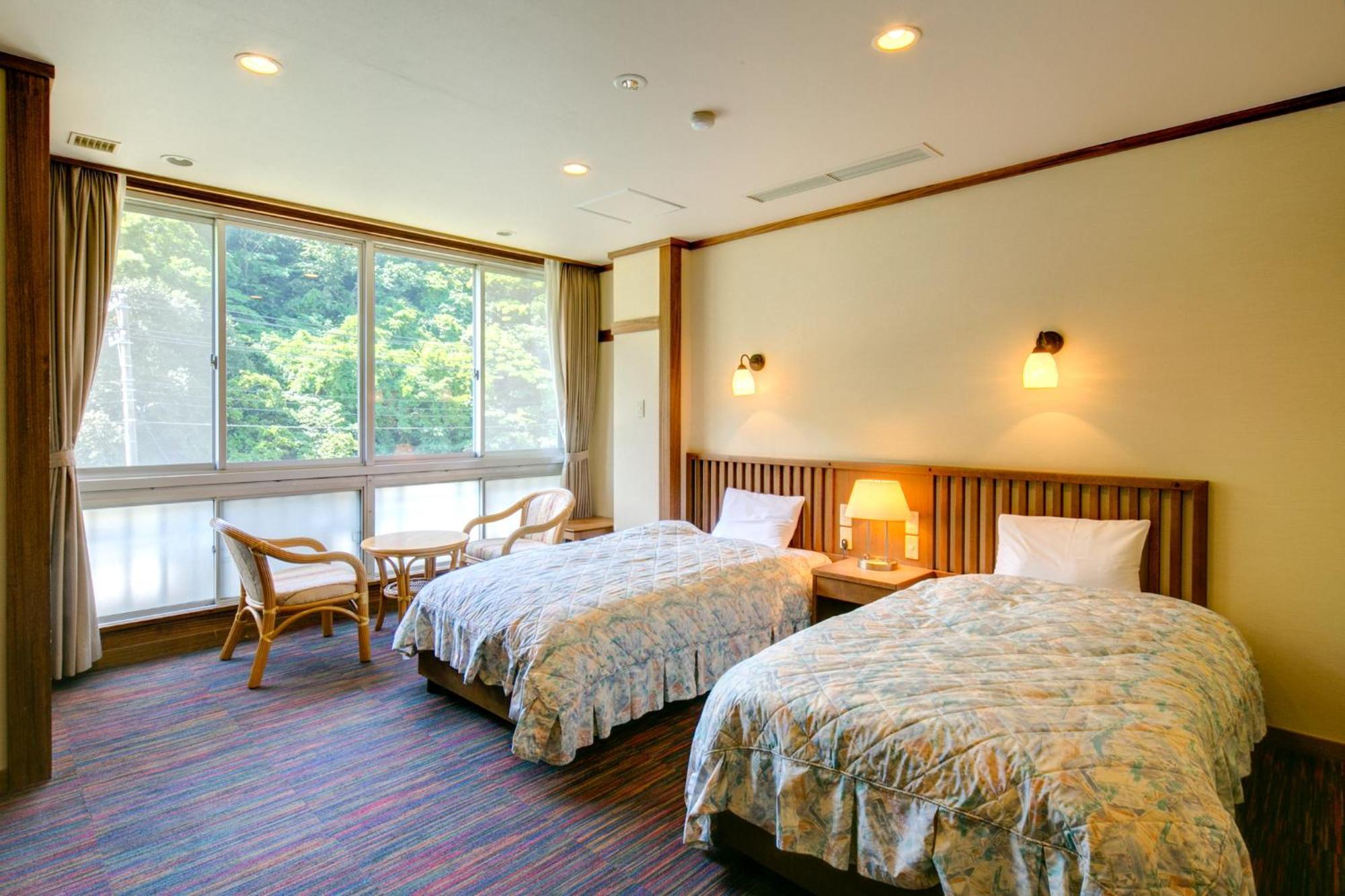 Yugawara-Onsen Manyoso Hotel Exterior foto
