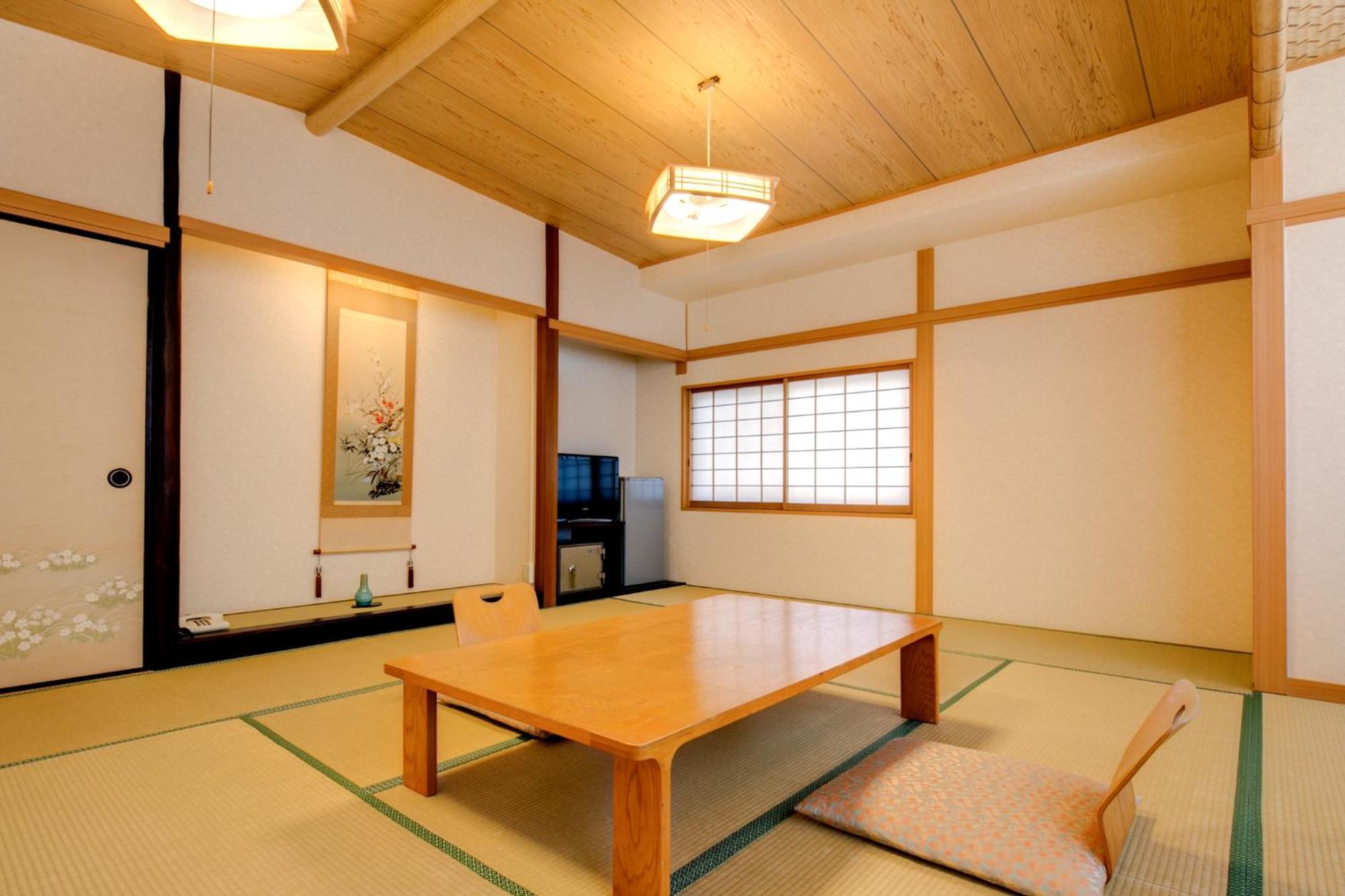 Yugawara-Onsen Manyoso Hotel Exterior foto